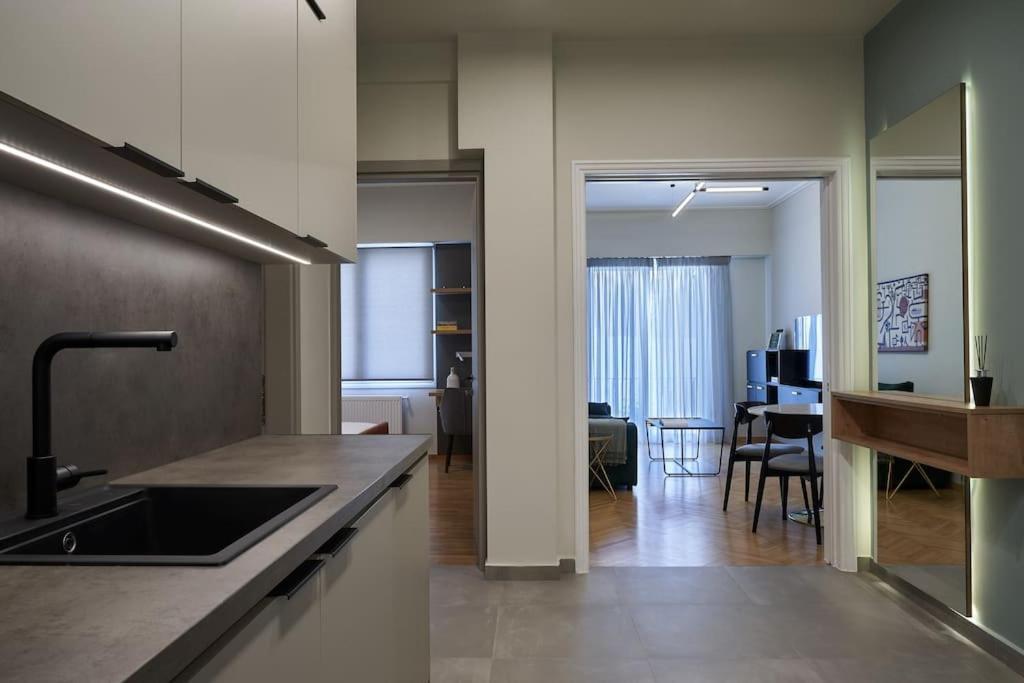 Little Gem: Modern Urban Retreat Leilighet Athen Eksteriør bilde