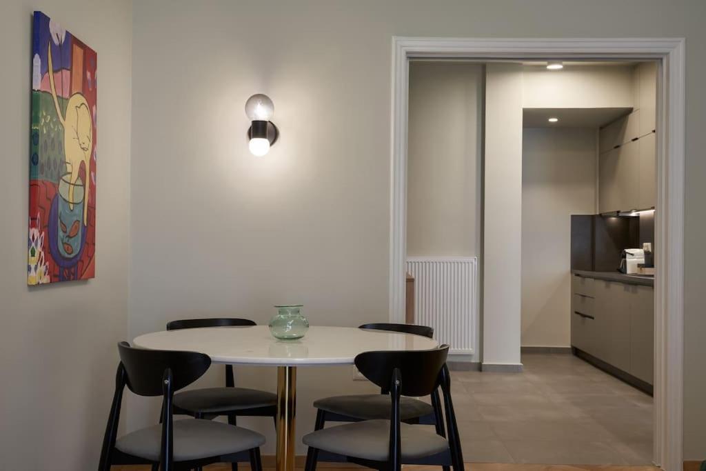 Little Gem: Modern Urban Retreat Leilighet Athen Eksteriør bilde
